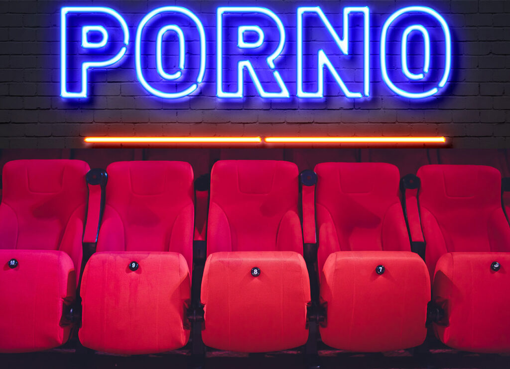 Pornokino mit roten Stühlen